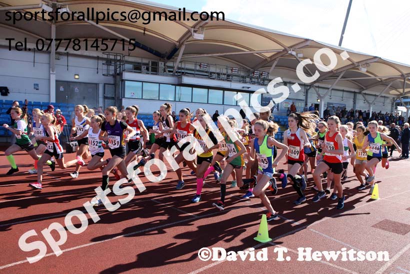 Girls under-13s  Northern 3 Stage Road Relay, SportsCity, Manchester. Photo: David T. Hewitson/Sports for All Pics